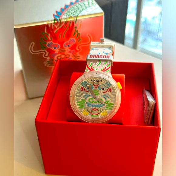 DRAGON IN CLOUD — 2024 Year of the Dragon Swatch Watch, Mint in Box - Picture 1 of 4